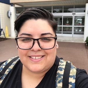 Meet your Posher, Alyssa